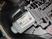 Podnośnik przód prawy Seat Ibiza IV 6J 6R0959802C, 6J3837402A 3d HB