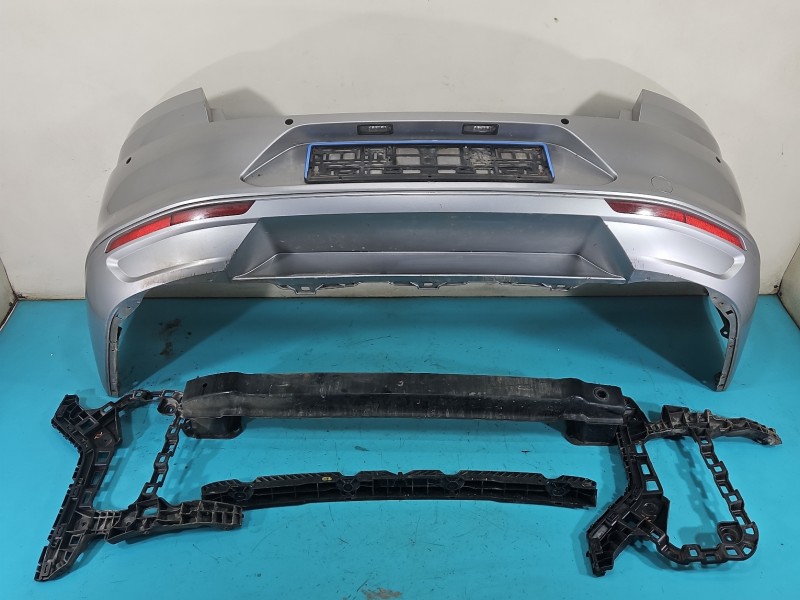 Zderzak tył Vw Passat B8 Lb7s sedan