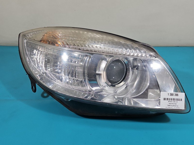 Reflektor prawy lampa przód Skoda Roomster EUROPA