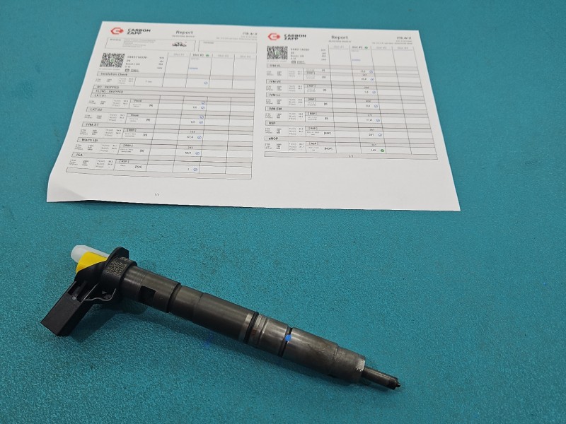 Wtryskiwacz AUDI A4 B8 0445116030, 03L130277 2.0 tdi