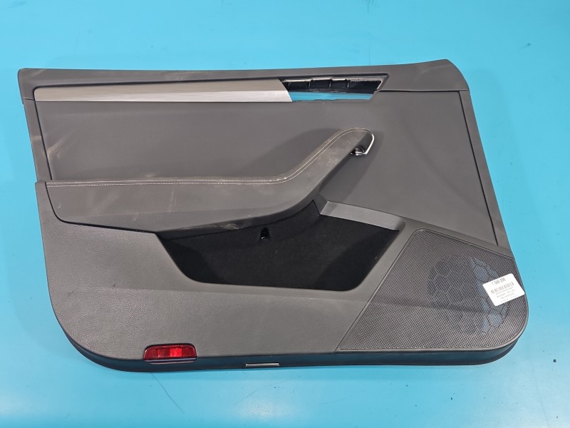 Tapicerka drzwi przód lewa boczek Skoda Superb III 3V1867013CK