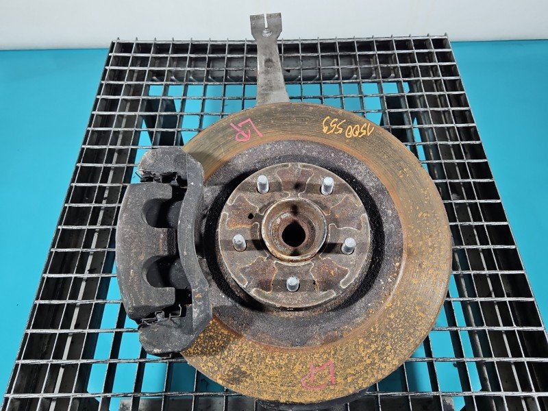 Zwrotnica lewa piasta przód 2.0 T infiniti Q50 I 13-17 Zwrotnica lewa piasta przód 2.0 T infiniti Q50 I 13-17