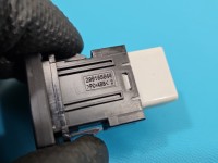 Przełącznik podgrzewania kierownicy Mitsubishi Eclipse Cross 8612A050