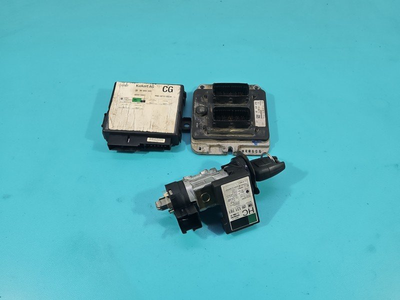 Komputer Sterownik silnika 90569370, 5WK91706 Opel Vectra B 1.8 16V Komputer Sterownik silnika 90569370, 5WK91706 Opel Vectra B 1.8 16V