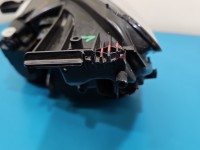 Reflektor prawy lampa przód Peugeot 308 II T9 EUROPA 9677522980, 9677522980-00