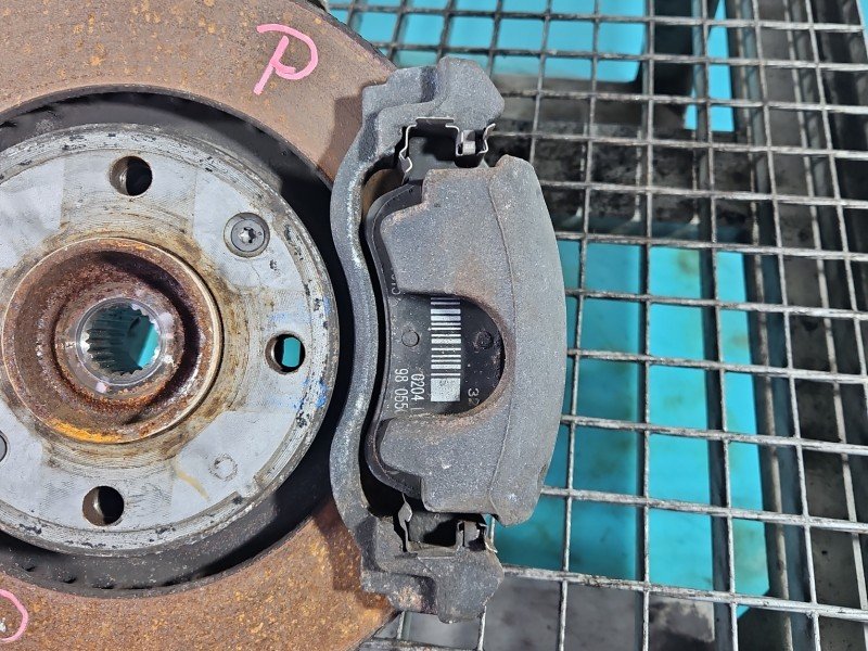 Zacisk przód prawy Opel Corsa F 1.2 12V wiel (10XKDU) Zacisk przód prawy Opel Corsa F 1.2 12V wiel (10XKDU)