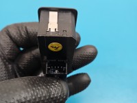 Przełącznik Otwierania klapy AUDI Q7 II 4M 4G0959831D