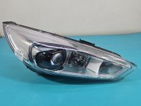 Reflektor prawy lampa przód Ford Focus Mk3 EUROPA