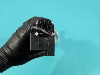 Siłownik klapy lewy teleskop AUDI Q5 8R 08- 8R0827851B