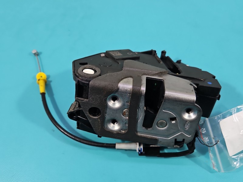 Zamek tył lewy Ford Fiesta Mk7 4pin, 8A6A-A26413-AD