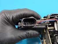 Zamek przód prawy Audi A6 C5 EUROPA 9 PIN 4B1837016B