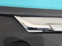 Tapicerka drzwi przód prawa boczek Skoda Octavia III 5E1867014A