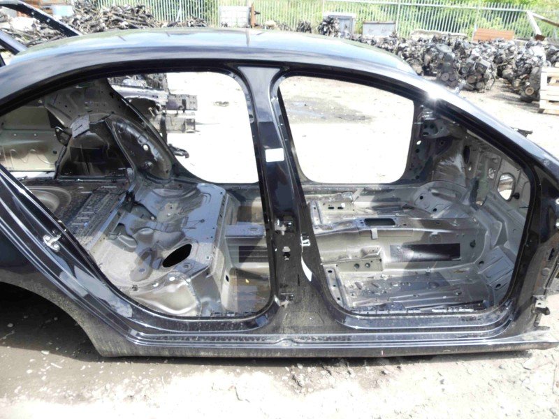 Próg prawy SŁUPEK ŚRODKOWY B Skoda Octavia III HB 5d czarny 1Z / F9R Próg prawy SŁUPEK ŚRODKOWY B Skoda Octavia III HB 5d czarny 1Z / F9R