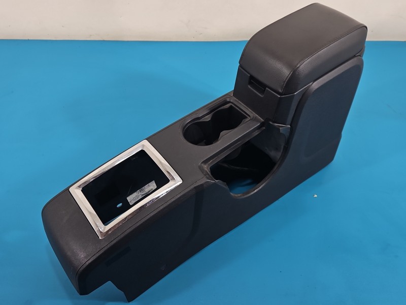 Podłokietnik TUNEL Dodge Journey EUROPA