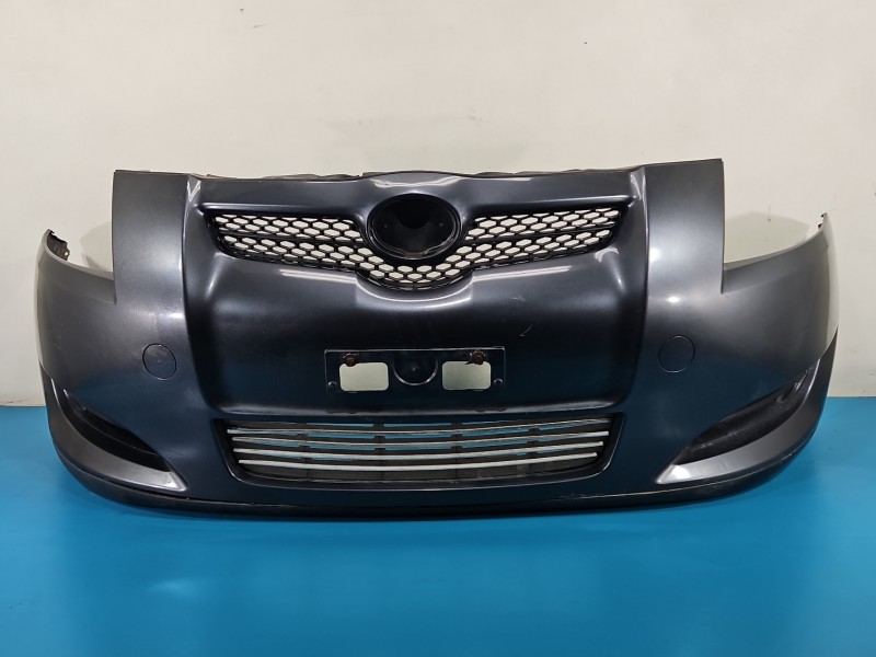 Zderzak przód Toyota Auris I 1G3