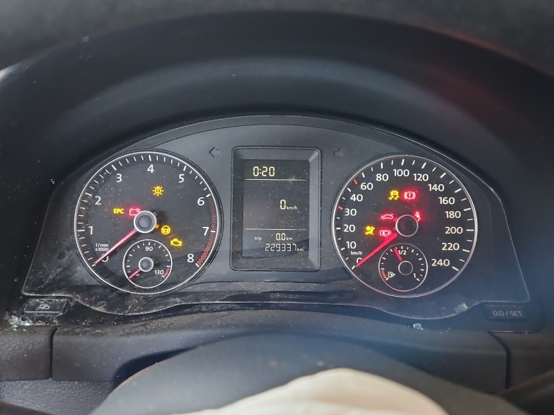 Licznik Vw Golf plus 1.4 16V 5M0920860D EUROPA