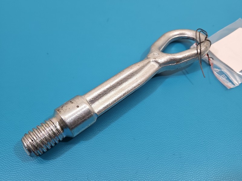 Ucho holownicze hak BMW G30