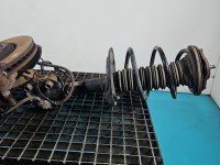 Amortyzator przód prawy przedni Toyota Rav4 V