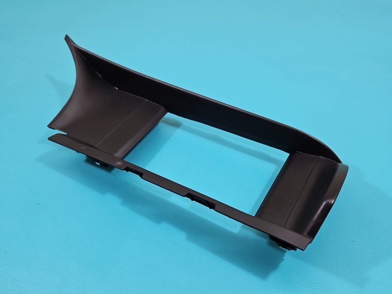 Osłona ZAŚLEPKA PLASTIK Infiniti Q30 682P95DF0A, 682705DF0A Osłona ZAŚLEPKA PLASTIK Infiniti Q30 682P95DF0A, 682705DF0A