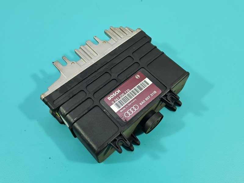 Komputer Sterownik silnika 0261200735, 8A0907311B Audi 80 B4 2.0 JEDN