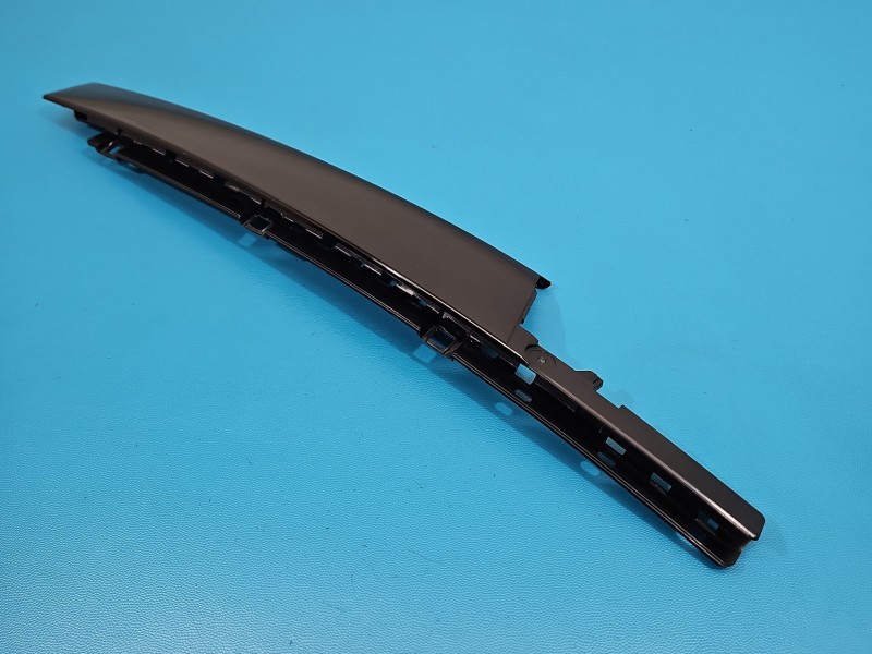 Listwa drzwi przód lewa Cupra Formentor 5FF837901C