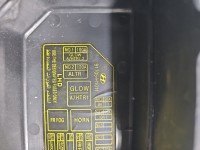 Skrzynka bezpieczników Hyundai Terracan 04B08012, 04B08-012