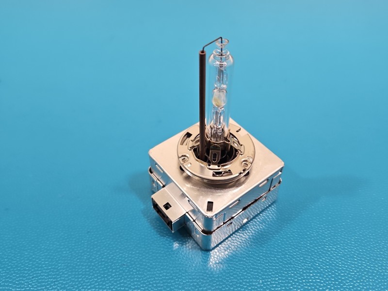 ŻARNIK STARTER ZAPŁONNIK CEWKA XENON Bmw X3 e83