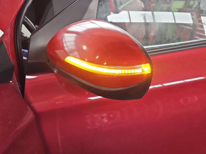 Lusterko lewe HYUNDAI i20 II 14-20 elektryczny, Europejska, Kod lakieru: X2R, 6 pin europa