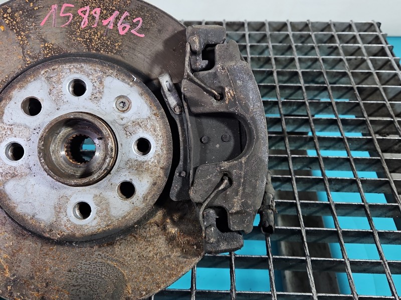Zacisk przód prawy Opel Meriva A 1.6 16V