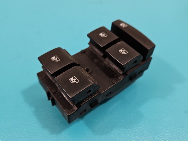 Przełącznik szyb Chevrolet Cruze 13305295 Chevrolet EU