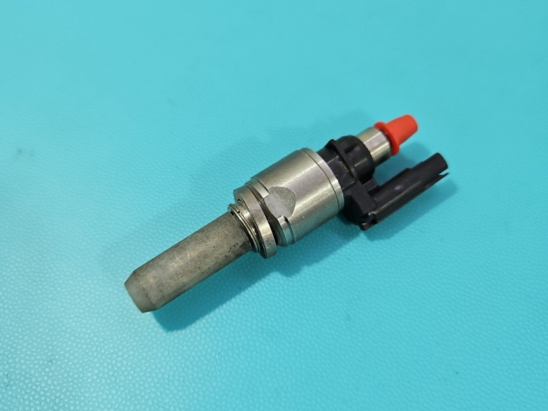 Wtryskiwacz Volvo S90 II 16- 31336653 2.0 T