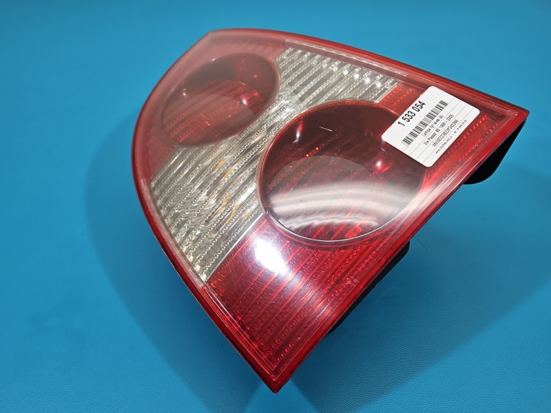 Lampa tył lewa Volkswagen, Wypalona Z WKŁADEM NA ŻARÓWKI 00-05 Vw Passat B5 sedan EUROPA