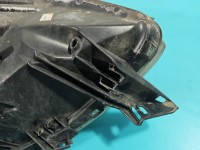 Reflektor prawy lampa przód Toyota Yaris II EUROPA