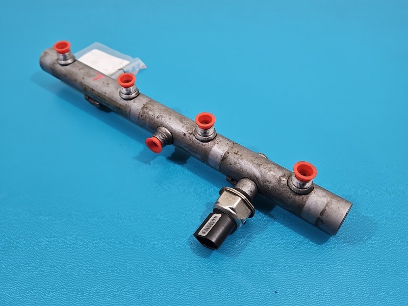 Listwa wtryskowa CZUJNIKI 057130089K, 059130758E AUDI Q7 I 4L 4.2 TDI