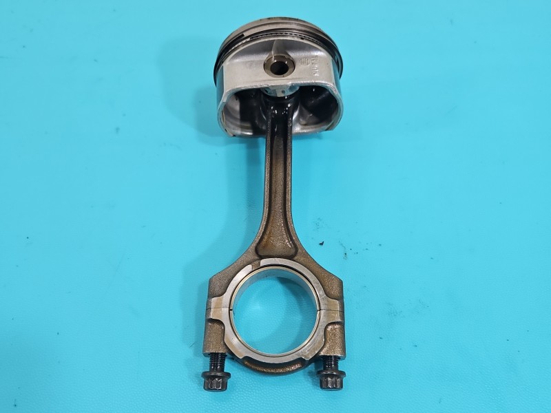 Tłok Hyundai I30 II 12-16 1.4 16V 100KM