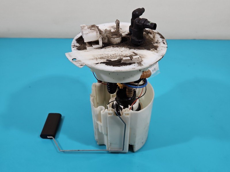 pompka Pompa paliwa Opel Insignia A 2.0 cdti 13577232, 0580204010 Producent części: OPEL, Diesel, Europejska pompka Pompa paliwa Opel Insignia A 2.0 cdti 13577232, 0580204010 Producent części: OPEL, Diesel, Europejska