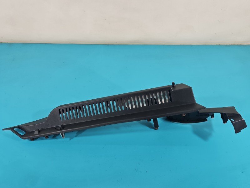 Tapicerka bagażnika lewa boczek Ford Mondeo Mk5 DS73-A46809-B Tapicerka bagażnika lewa boczek Ford Mondeo Mk5 DS73-A46809-B