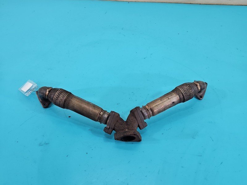 Kolektor wydechowy Audi A8 D3 3.0 tdi (ASB)