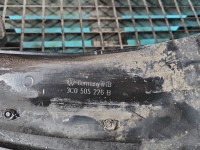 Piasta koła tył prawa zwrotnica łożysko Audi Q3 2.0 tdi (CFGC)