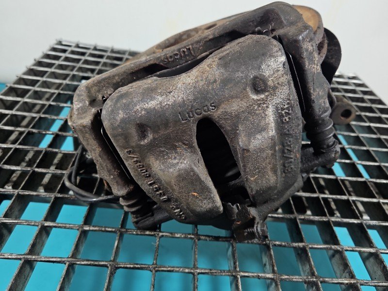 Zacisk przód prawy Fiat Ulysse II 02-10 2.0 jtd