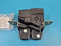 Zamek klapy tył A2467401100 MERCEDES W176 HB Mercedes, 4pin
