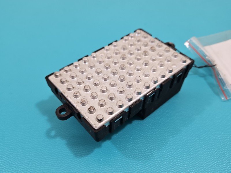 Opornik rezystor Bmw e60 e61 6937774