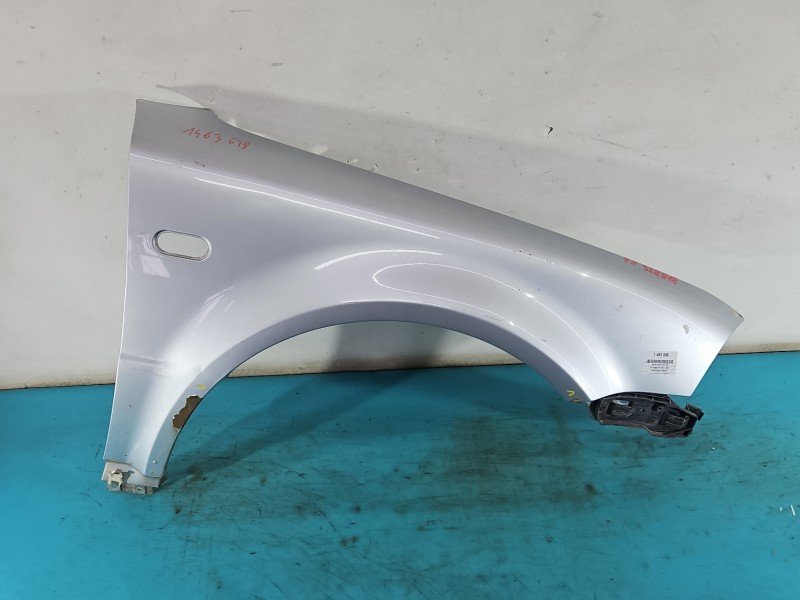 Błotnik przód prawy Vw Passat B5 srebrny Błotnik przód prawy Vw Passat B5 srebrny