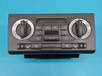Konsola panel nawiewu Audi A3 8P 8P0820043E