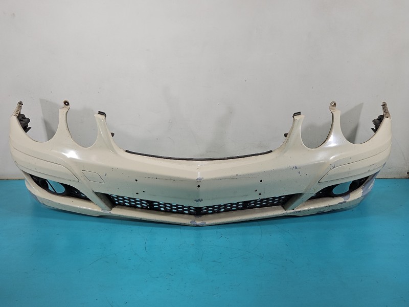 Zderzak przód Mercedes W211 beżowy C623