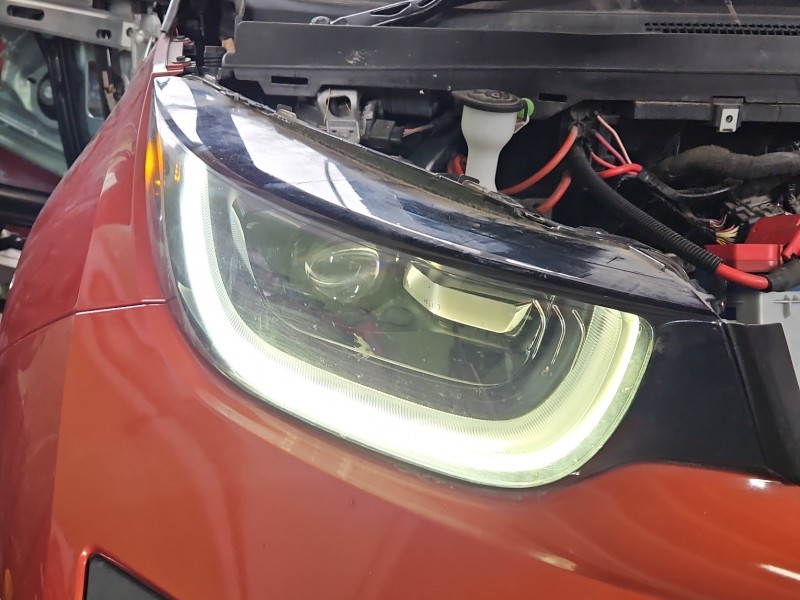 Reflektor prawy lampa przód Bmw i3 EUROPA 7398524, 7398524-02, 90073029