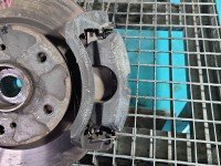 Zacisk przód prawy Suzuki Vitara II 2015- 1.6 16V