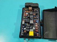 Skrzynka bezpieczników Opel Insignia A 13255300