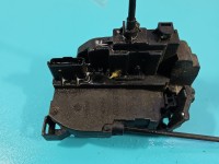 Zamek tył lewy 825030002R Renault Megane III pęknięty pancerz linki, 6pin