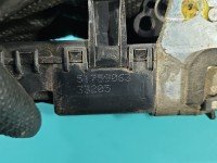 Zamek przód lewy 51759063 Fiat Stilo EUROPA Producent części: FIAT, 10pin